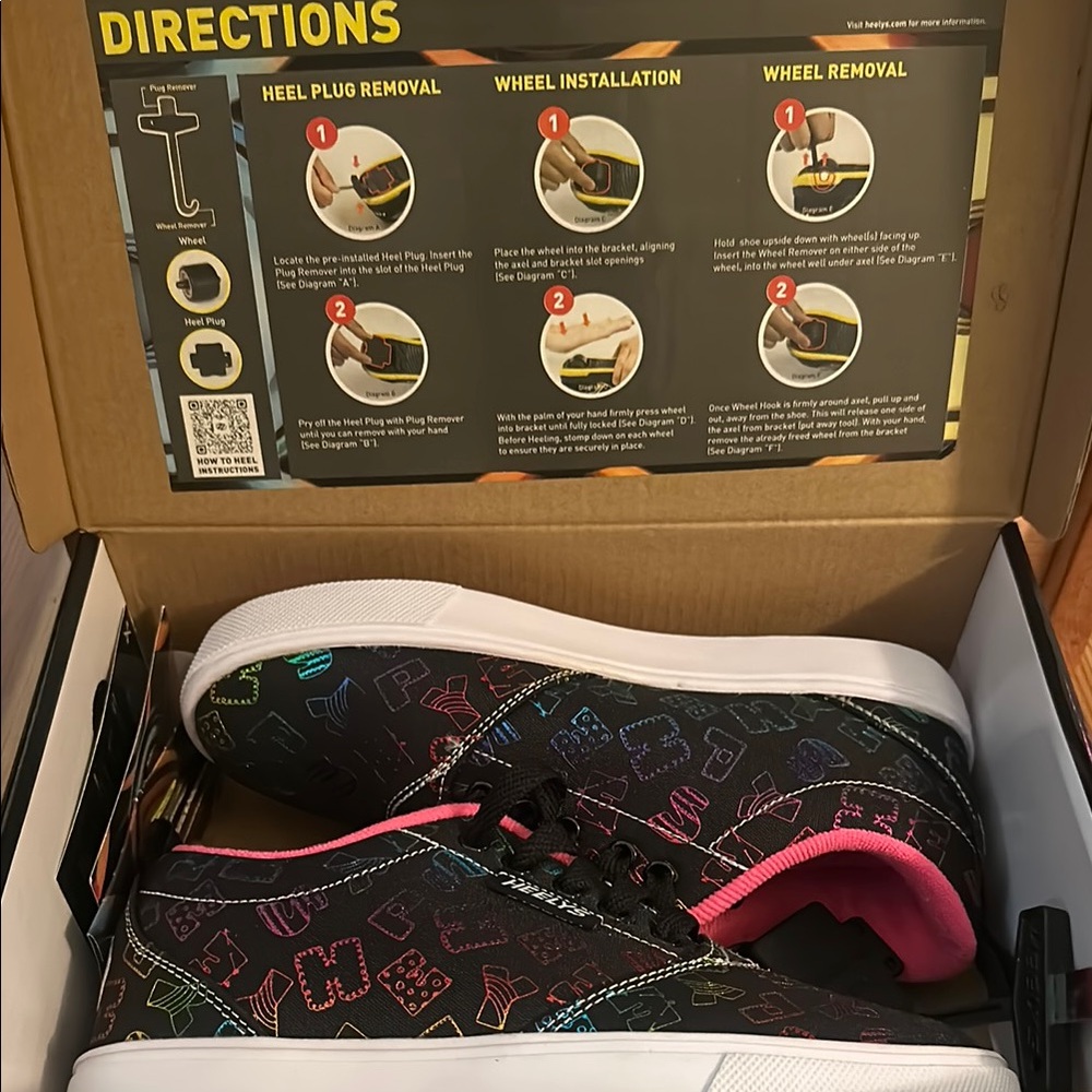 Heelys Multicolor Patterned Kids Sneakers